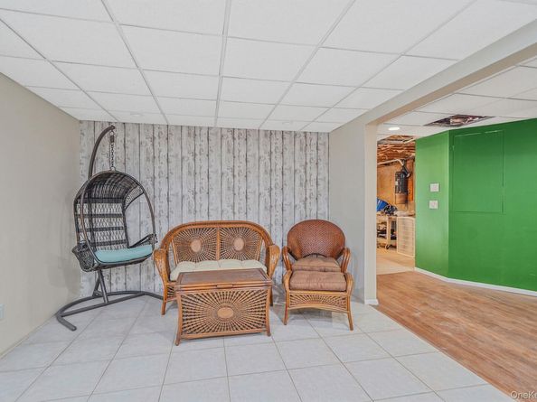 246 Roosevelt Boulevard, Hauppauge NY 11788