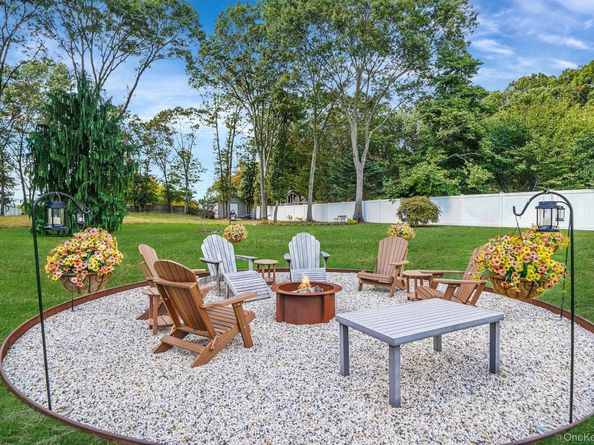 246 Roosevelt Boulevard, Hauppauge NY 11788