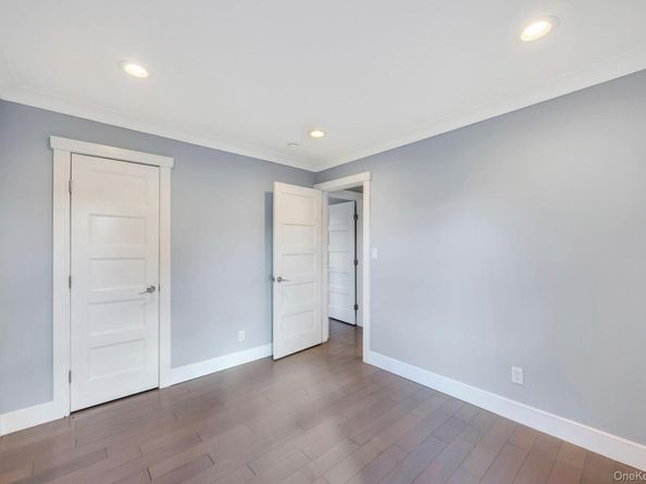 259 35th Street, Lindenhurst NY 11757