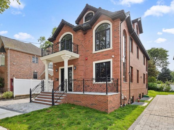 3526 221 Street, Bayside NY 11361