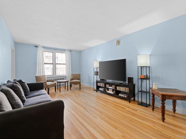 2830 Briggs Avenue 4F, Bronx NY 10458