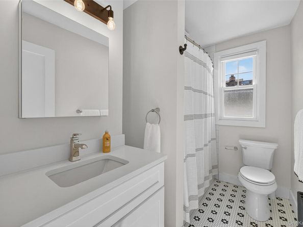 44 Madeleine Avenue, New Rochelle NY 10801