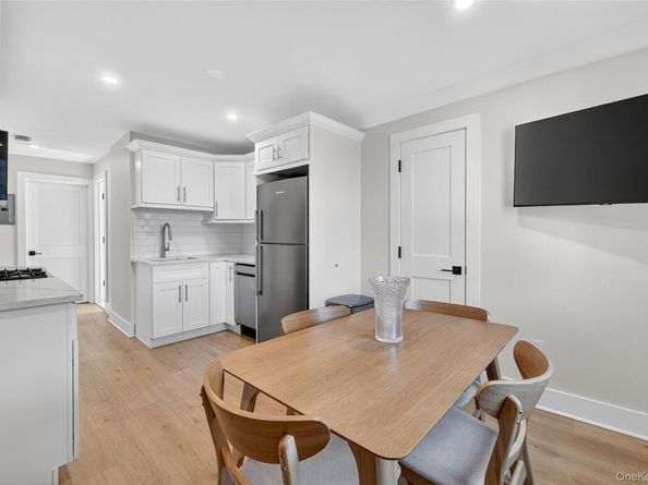 44 Madeleine Avenue, New Rochelle NY 10801