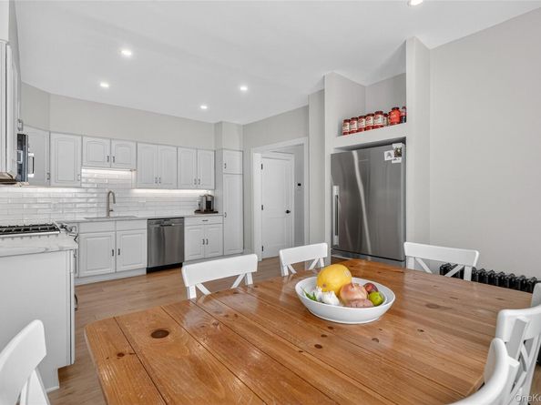 44 Madeleine Avenue, New Rochelle NY 10801