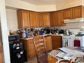1557 N Gardiner Drive, Bay Shore NY 11706