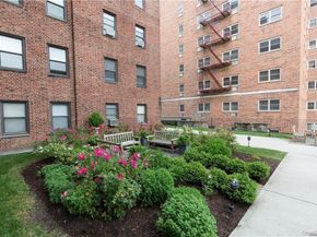 68 E Hartsdale Avenue 4E, Hartsdale NY 10530