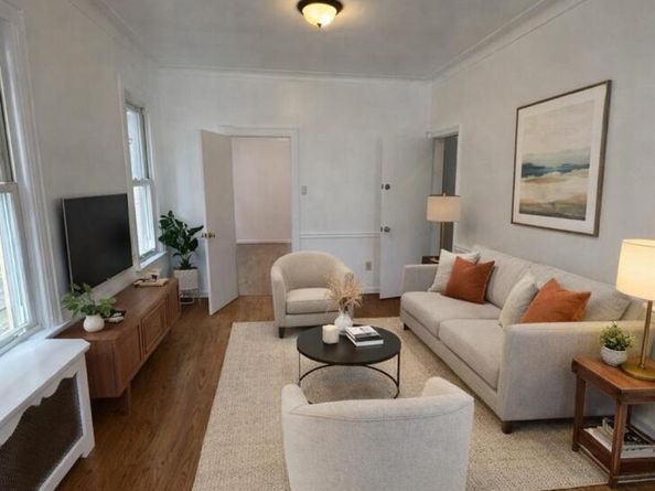 7027 68th Place, Glendale NY 11385