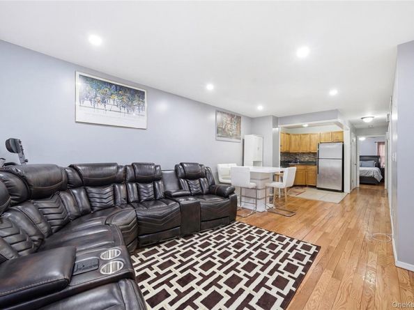 14356 229th Street, Laurelton NY 11413