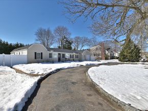 62 Bayside Avenue, Amityville NY 11701