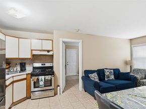 1093 Oakneck Road, Bay Shore NY 11706