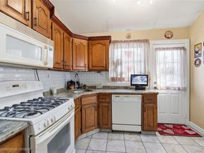 1093 Oakneck Road, Bay Shore NY 11706