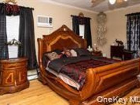 24 Whaley Street, Freeport NY 11520