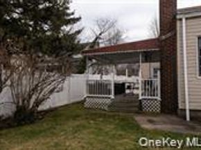 24 Whaley Street, Freeport NY 11520