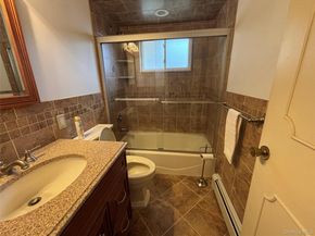 660 Hewlett Street, Franklin Square NY 11010