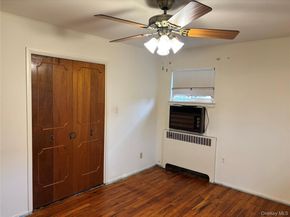 660 Hewlett Street, Franklin Square NY 11010