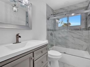 6 Little Court, Deer Park NY 11729