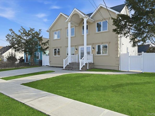 1050 Hastings Street, Baldwin NY 11510