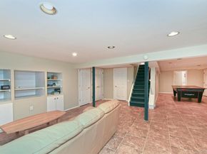17 Susan Lane, Dix Hills NY 11746