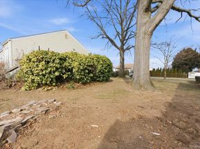 2 McLeod Street, Massapequa Park NY 11762