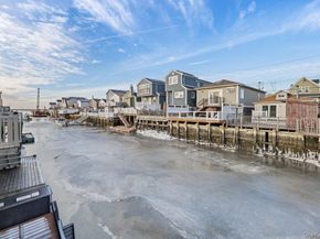19 W 13th Road, Broad Channel NY 11693