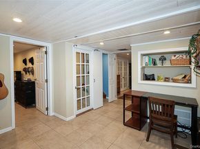 58 Elm Court, New Hyde Park NY 11040