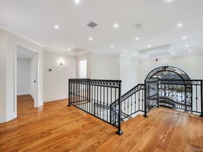 2481 Putnam Drive, East Meadow NY 11554