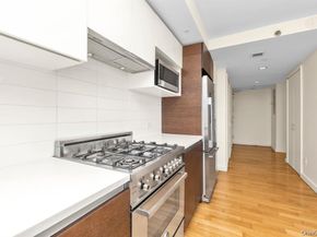 39-16 Prince Street 8, Flushing NY 11354