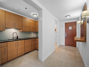 1 Renaissance Square 10C, White Plains NY 10601