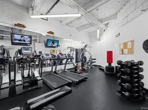 69-40 YELLOWSTONE Boulevard 108, Forest Hills NY 11375