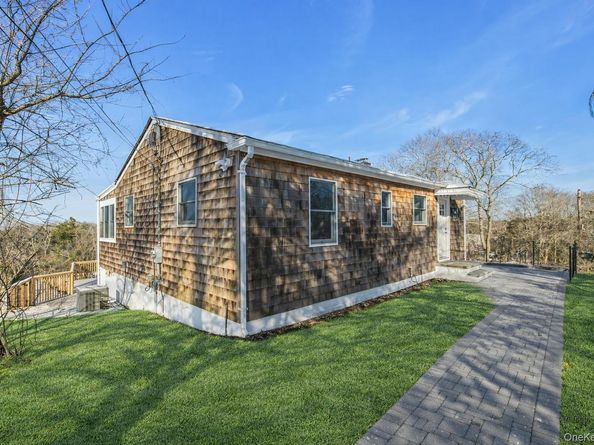 33 Oceanview Road, Hampton Bays NY 11946