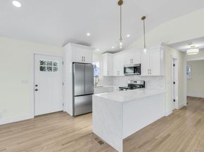 33 Oceanview Road, Hampton Bays NY 11946