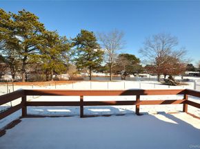 82 Village Circle W, Manorville NY 11949