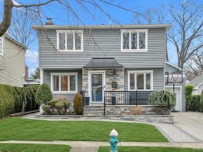 39 Corwin Avenue, New Hyde Park NY 11040