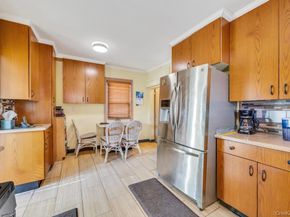 91-16 196th Street, Hollis NY 11423