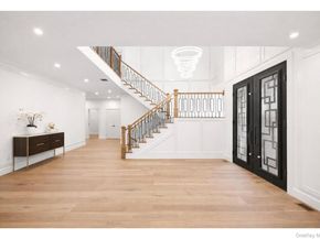 2 Radial Lane, Levittown NY 11756