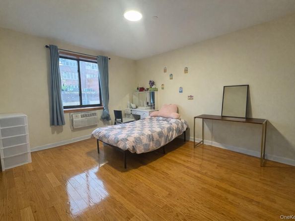 7548 Parsons Boulevard 2A, Fresh Meadows NY 11366