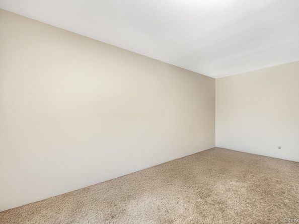 60-56 75th Street, Middle Village NY 11379