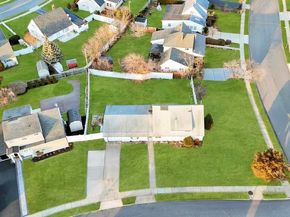 15 Autumn Lane, Hicksville NY 11801