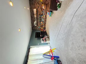 6 Valley Lane E, North Woodmere NY 11581