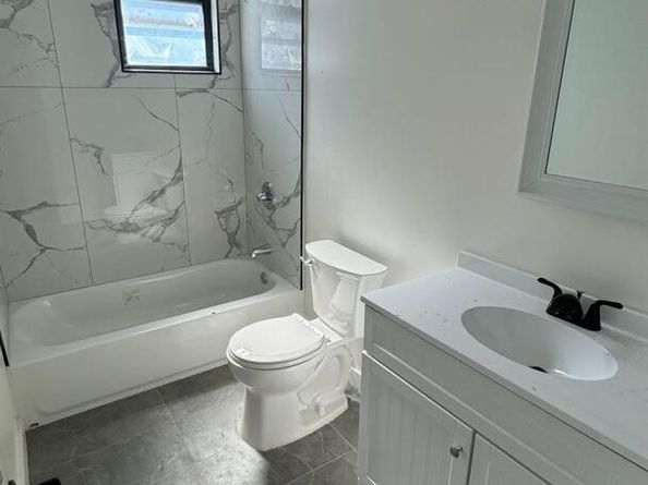 31 Roosevelt Place, Brooklyn NY 11233