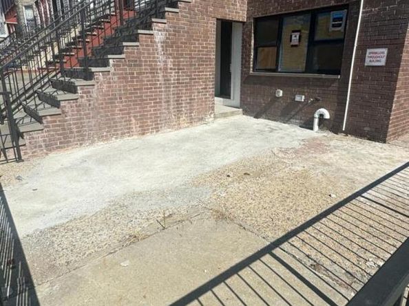 31 Roosevelt Place, Brooklyn NY 11233