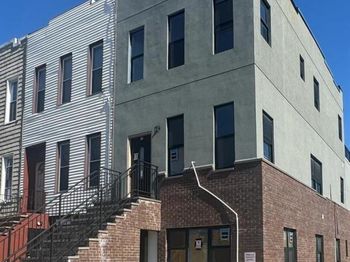 31 Roosevelt Place