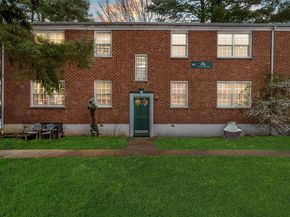 182 Pinewood Road 28, Hartsdale NY 10530