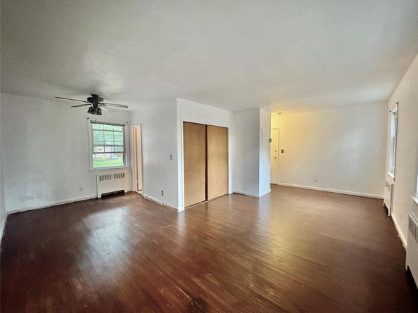 182 Pinewood Road 28, Hartsdale NY 10530