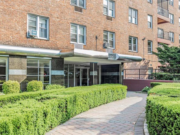5550 FIELDSTON Road 1C on 2nd floor, Bronx NY 10471