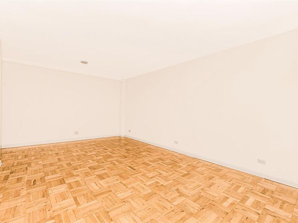 5550 FIELDSTON Road 1C on 2nd floor, Bronx NY 10471