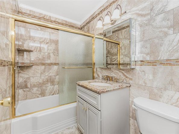 5550 FIELDSTON Road 1C on 2nd floor, Bronx NY 10471