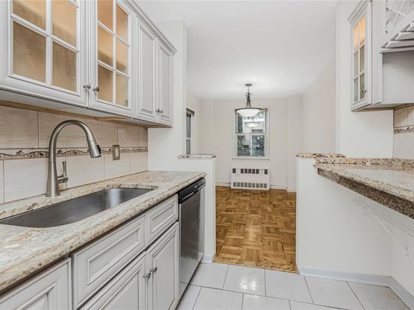 5550 FIELDSTON Road 1C on 2nd floor, Bronx NY 10471