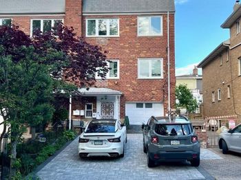 22-39 74 Street