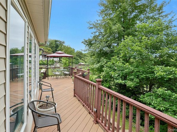 267 Lafayette Avenue, Cortlandt Manor NY 10567